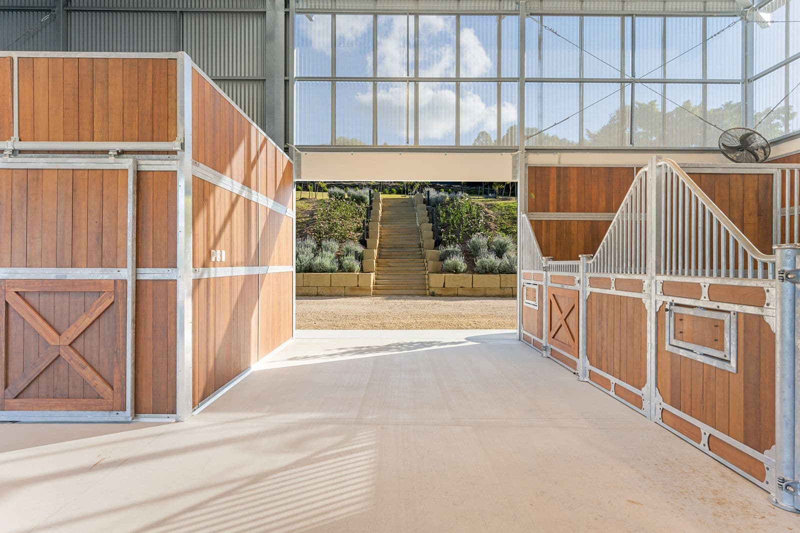 Aberfeldy Road Stables, image 3