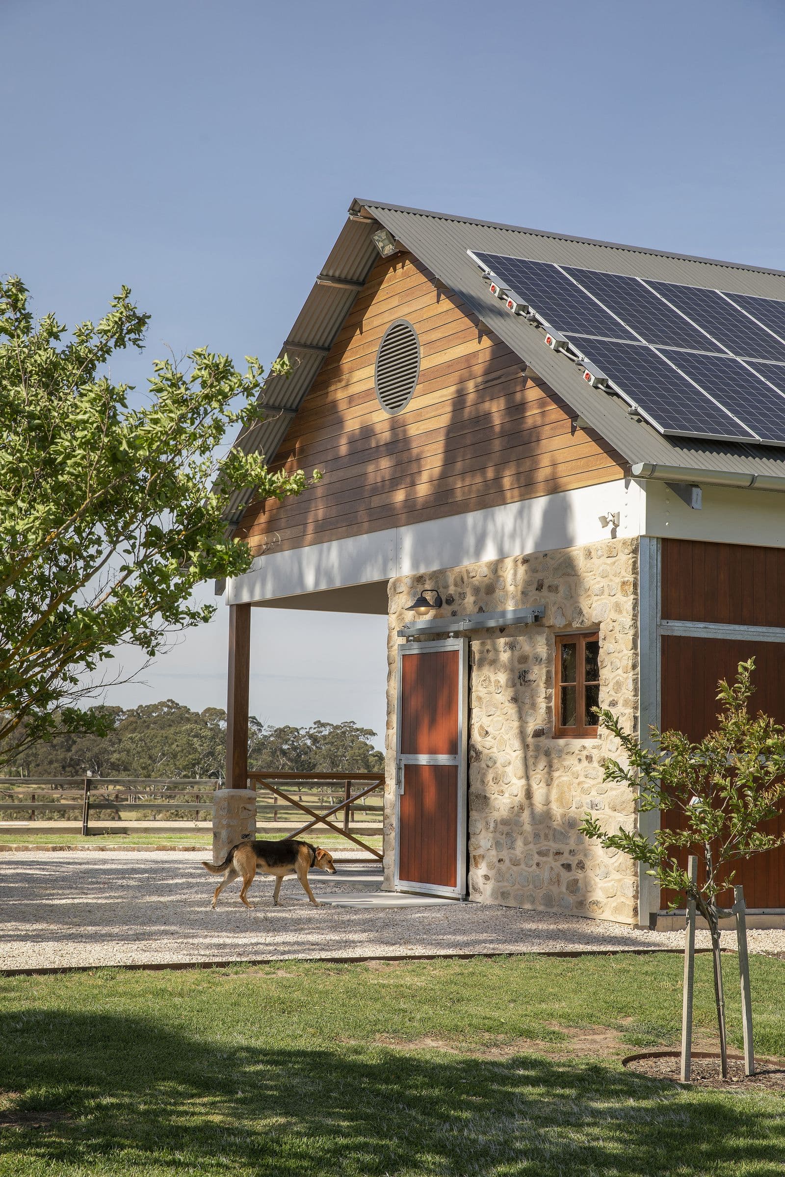 Jones Road Stables, image 3